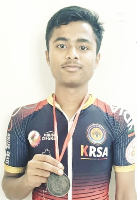 सीबीएसई राष्ट्रीय स्केटिंग स्पर्धेत बेळगांव चा सौरभ साळोखे ची चमकदार कामगिरी*