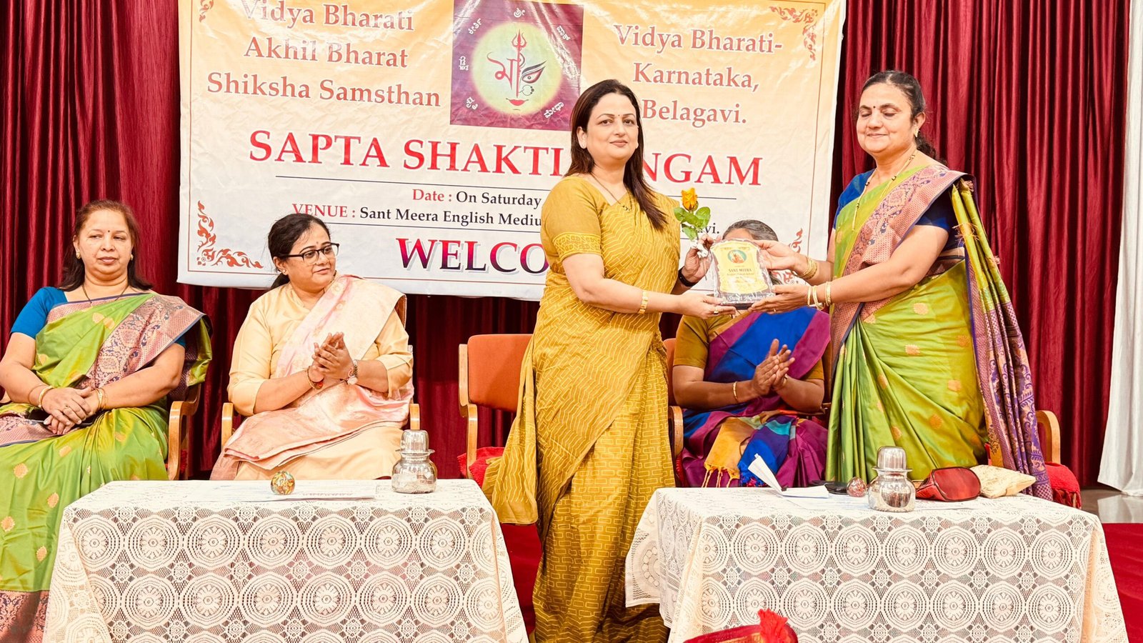 विद्याभारती–संत मीरा शाळेच्या संयुक्त विद्यमाने सप्तशक्ती संगम; संस्कारवर्धक विचारांनी भारावला कार्यक्रम”